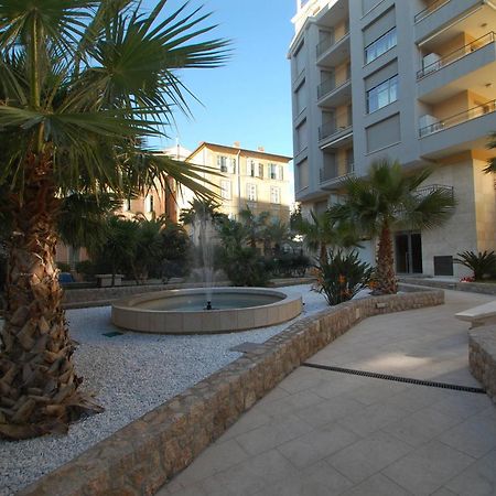 Charmant 2P Moderne Avec Terrasse, Parking Prive, En Plein Centre De Menton, A 2 Pas De La Mer - Fr-1-196-200 Exterior foto
